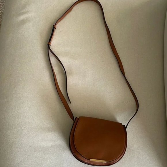 CUYANA Mini Saddle bag in CARAMEL Miele - Picture 4 of 15
